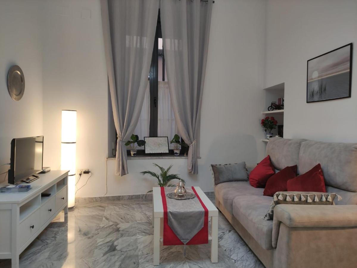 Ciriaco By Sevillaluxurysuites Eksteriør bilde