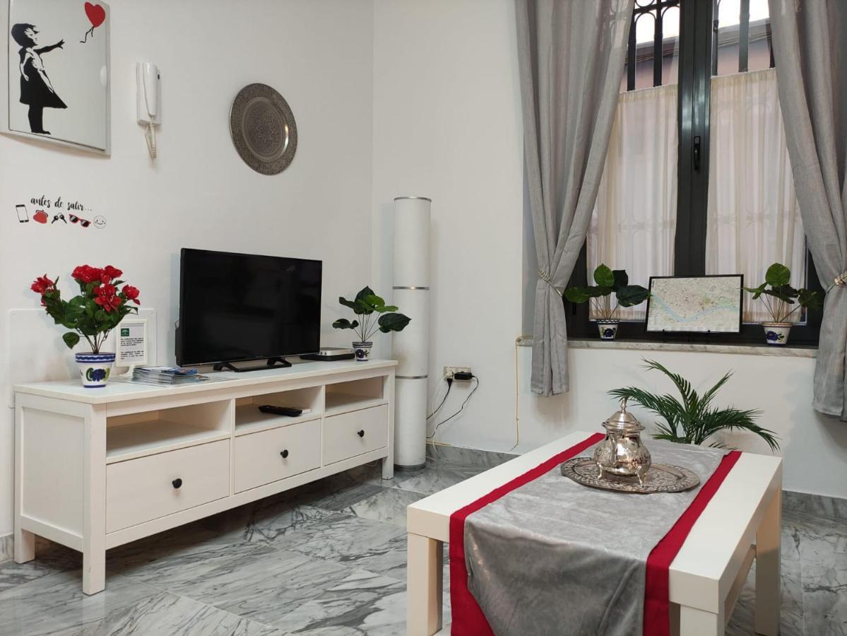 Ciriaco By Sevillaluxurysuites Eksteriør bilde