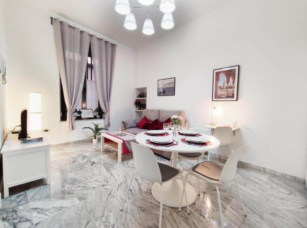 Ciriaco By Sevillaluxurysuites Eksteriør bilde
