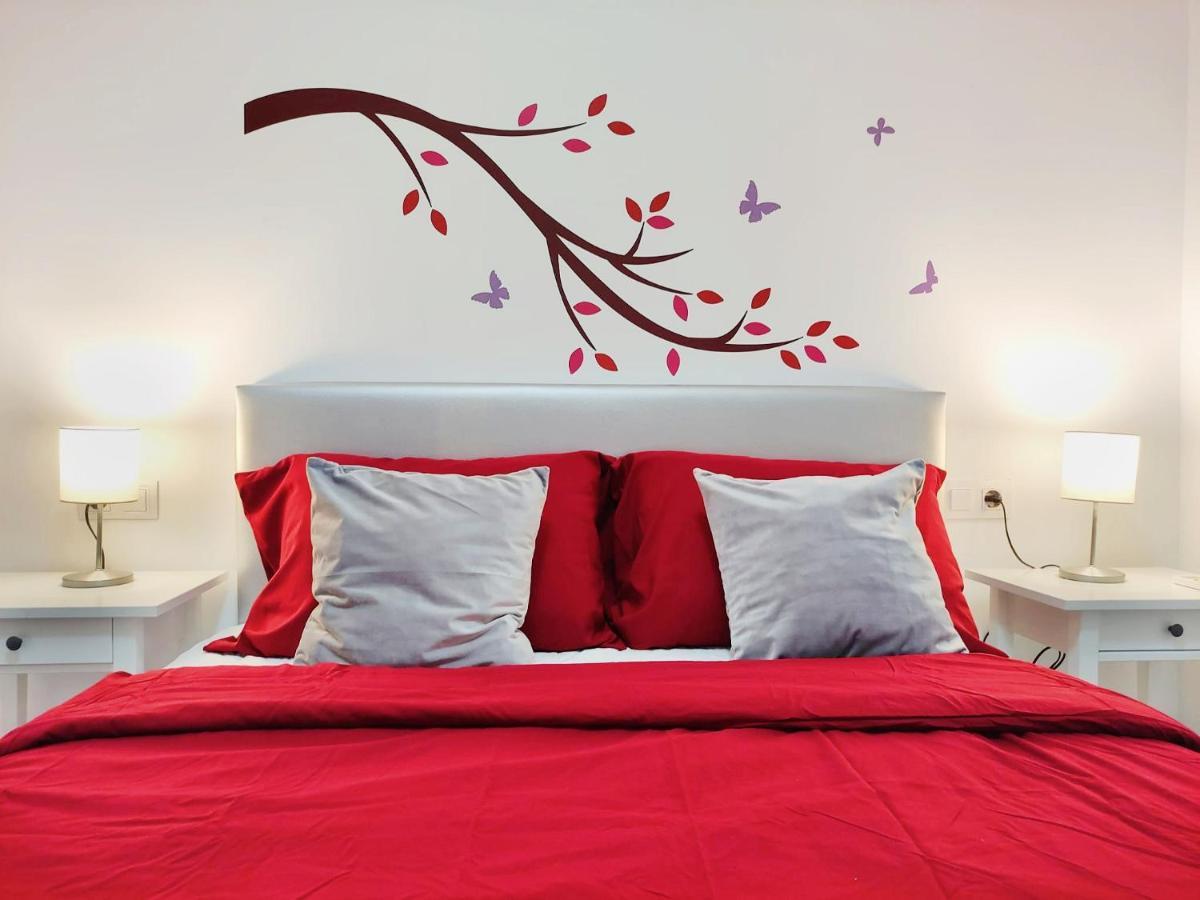 Ciriaco By Sevillaluxurysuites Eksteriør bilde
